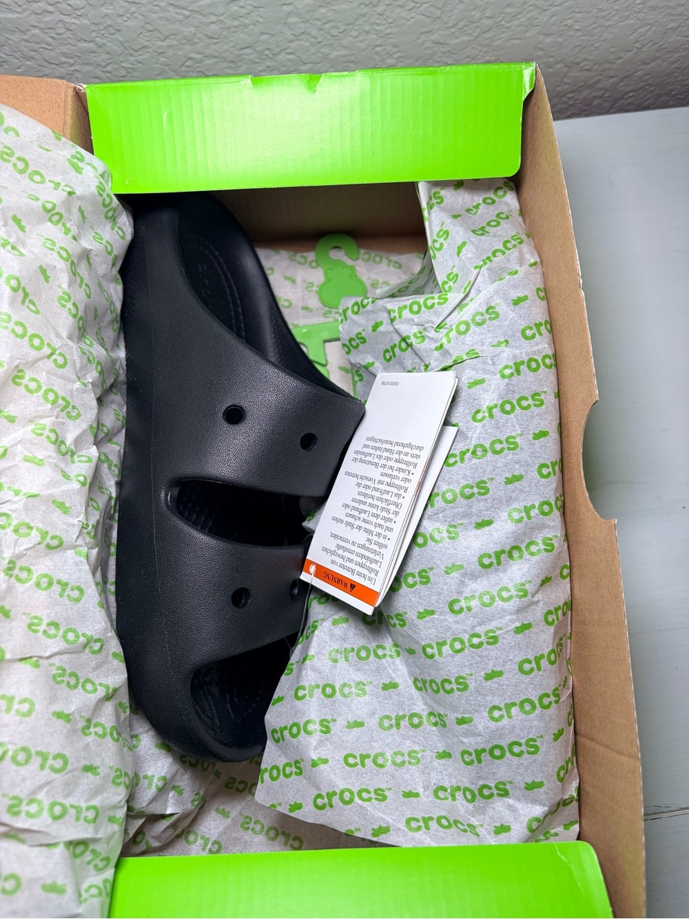 Crocs Classic Sandal v2 Black Men 3/Women 5 New in box with tags. - Picture 10 of 10